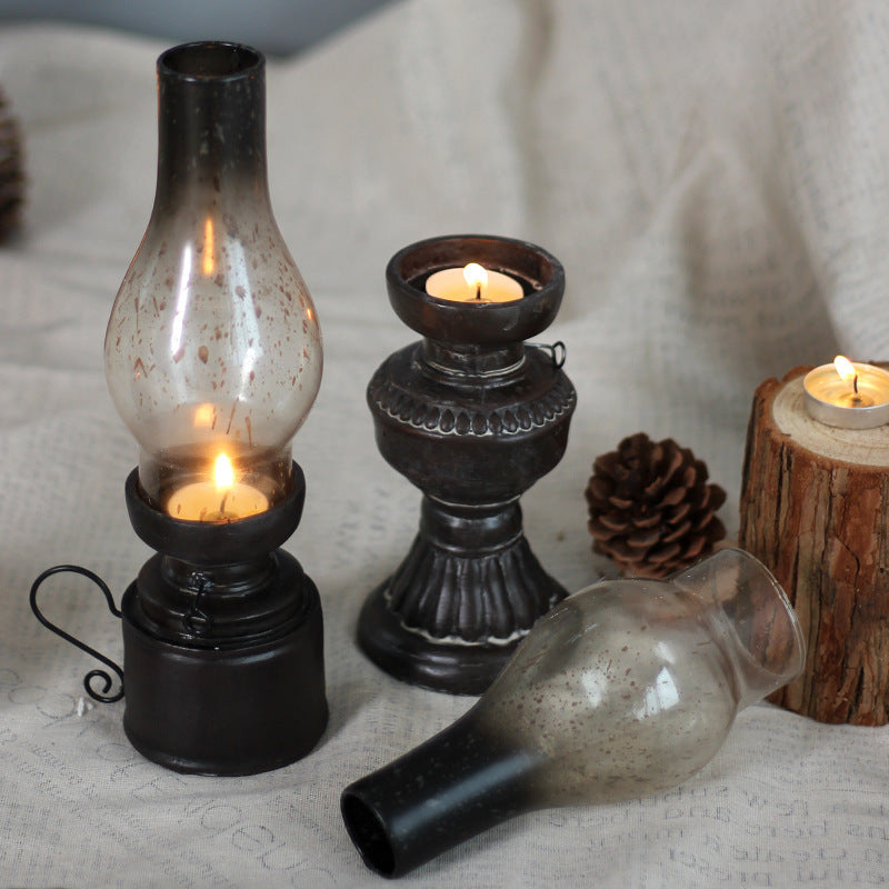 Resin candle holder To Bring the Feel of a Kerosene Lamp Indoors