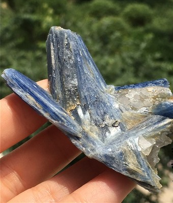 Blue Kyanite crystal raw stone wool mineral crystal specimen