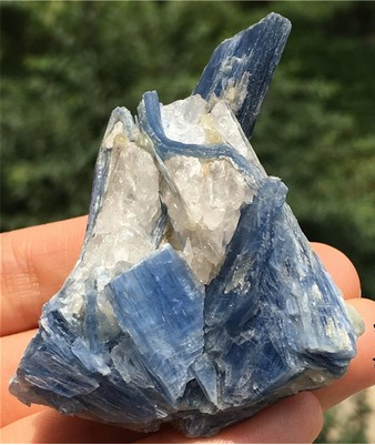 Blue Kyanite crystal raw stone wool mineral crystal specimen