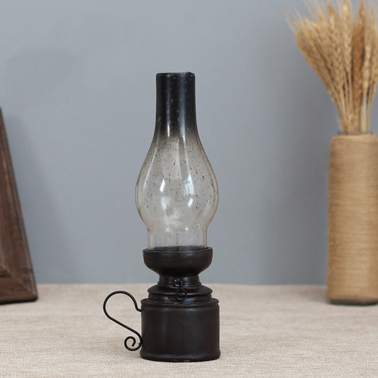 Resin candle holder To Bring the Feel of a Kerosene Lamp Indoors
