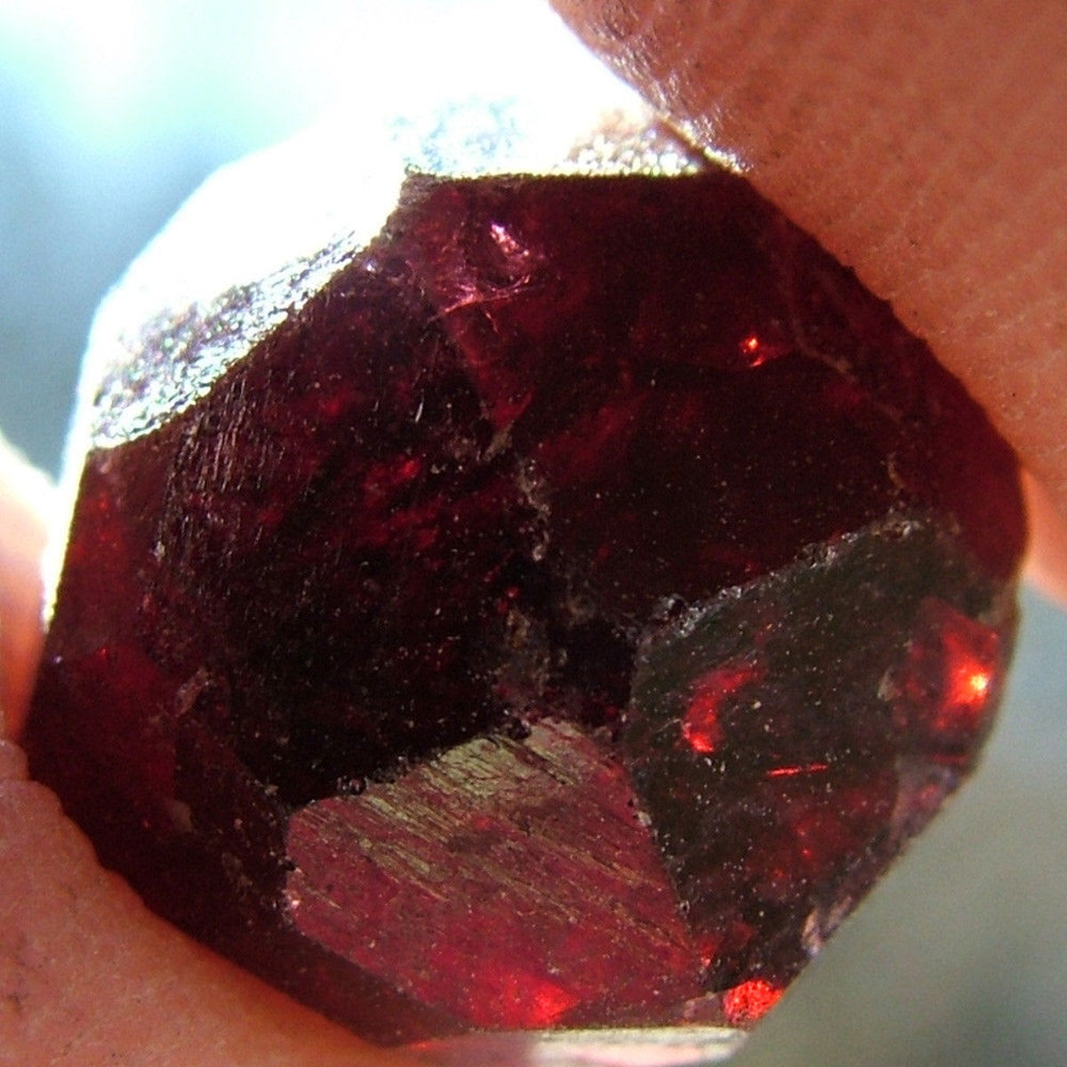 1Pc Natural Red Garnet Gemstone Healing Energy