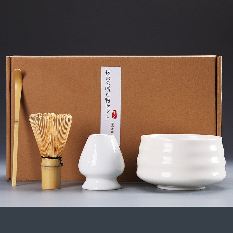 Tea Ceremony with Set Matcha Tools for An Everyday Occasion